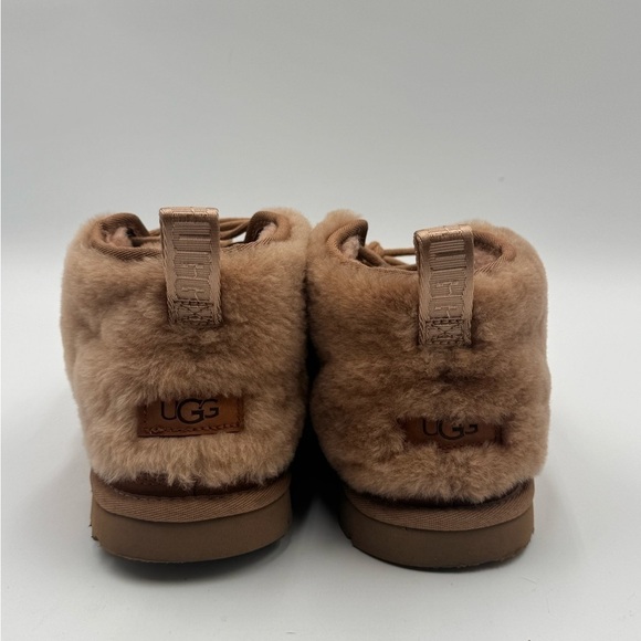 UGG Women’s 9 Chestnut Brown Neumel Cozy Fuzzy Slipper Boots - Picture 3 of 7